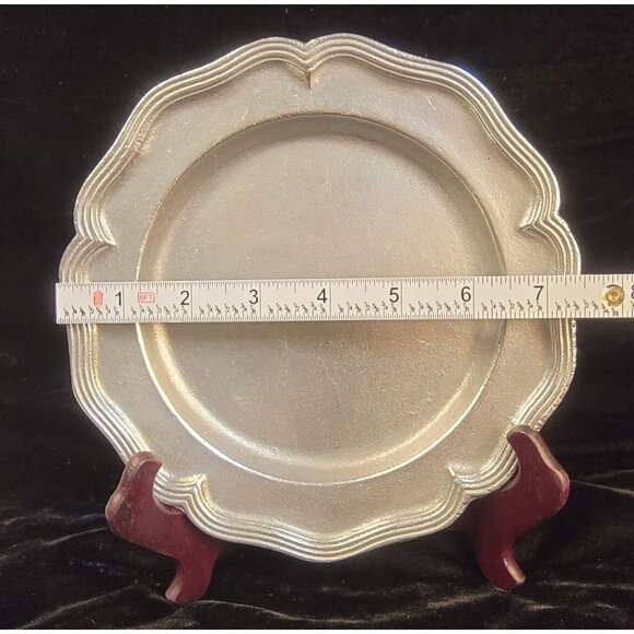 Vintage Mid-1900s InnKare Holiday Inn Metal Plate - Picture 4 of 13